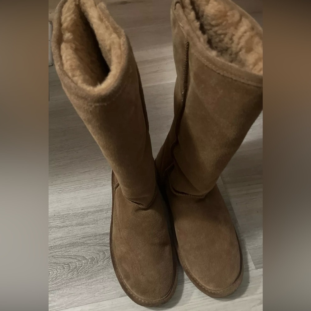 Bearpaw Long Boots Size 9 Brown